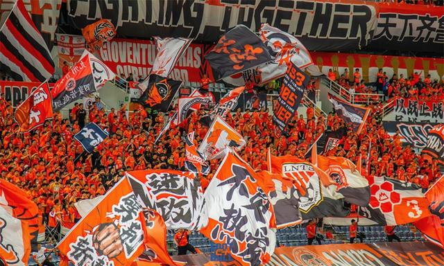 开云体育登录-一场经典之战！赔率变化点燃球迷热情