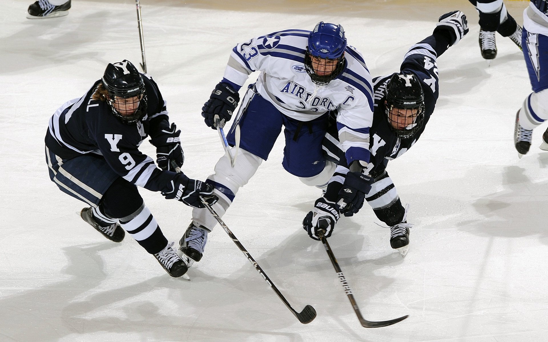 伊拉克强行终结切尔西，阿圭罗在年度焦点之战接管比赛